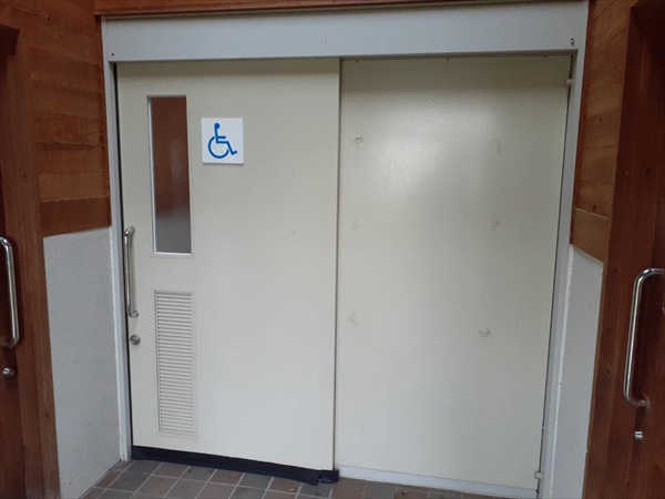「ノゾリキスゲ」隣接・身障者用トイレ・ウォシュレット完備